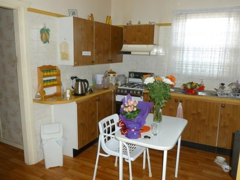 76 Hilltop Rd, Merrylands NSW 2160