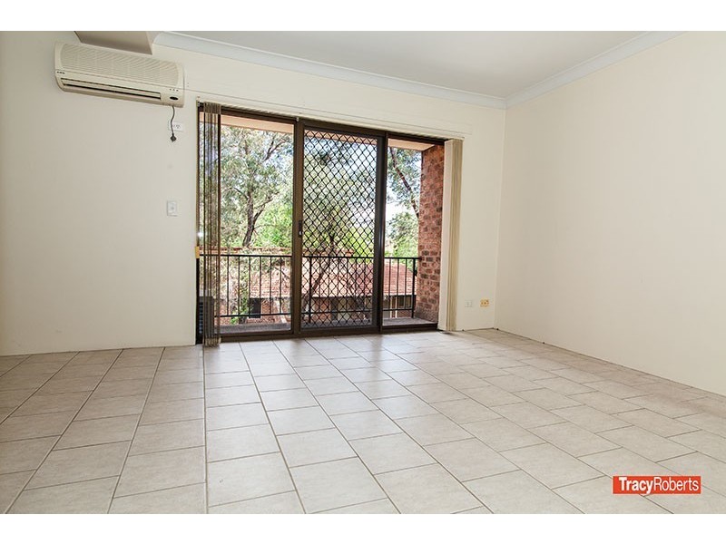 25/227-231 Targo Road, Girraween NSW 2145