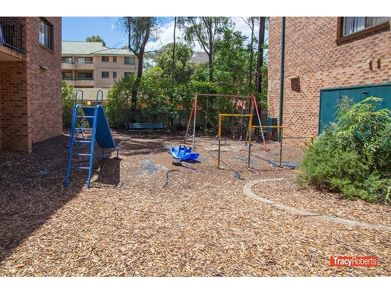 25/227-231 Targo Road, Girraween NSW 2145