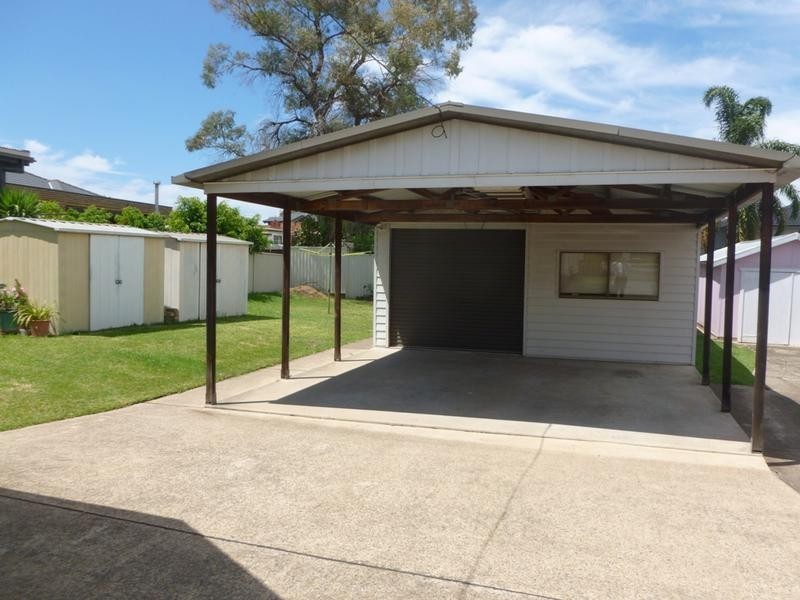 74 Hilltop Rd, Merrylands NSW 2160