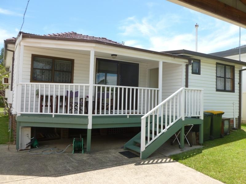 74 Hilltop Rd, Merrylands NSW 2160