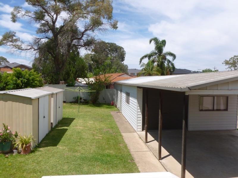 74 Hilltop Rd, Merrylands NSW 2160