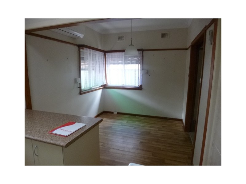 11 Ballandella Road, Toongabbie NSW 2146