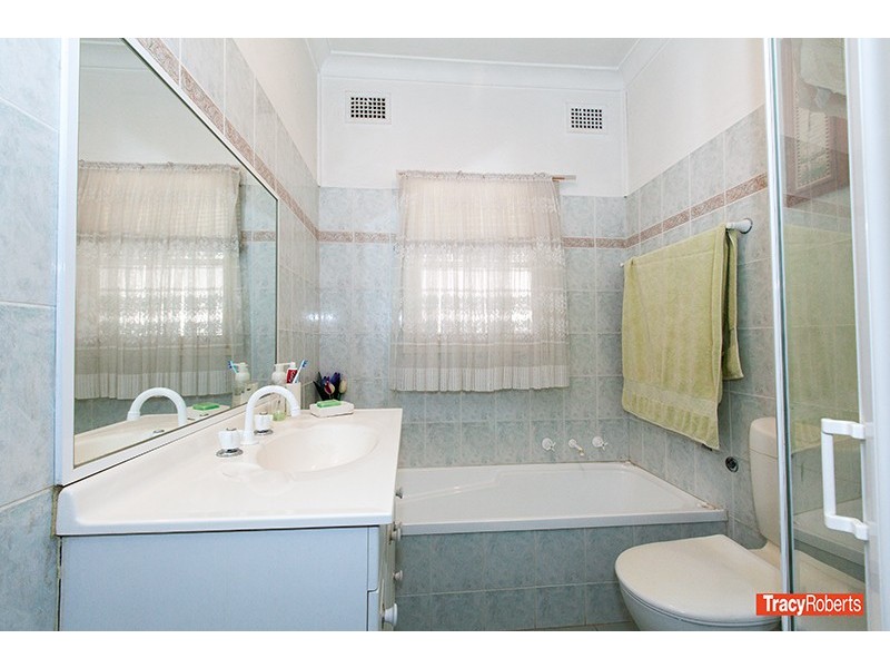 5 Tabooba St, Constitution Hill NSW 2145