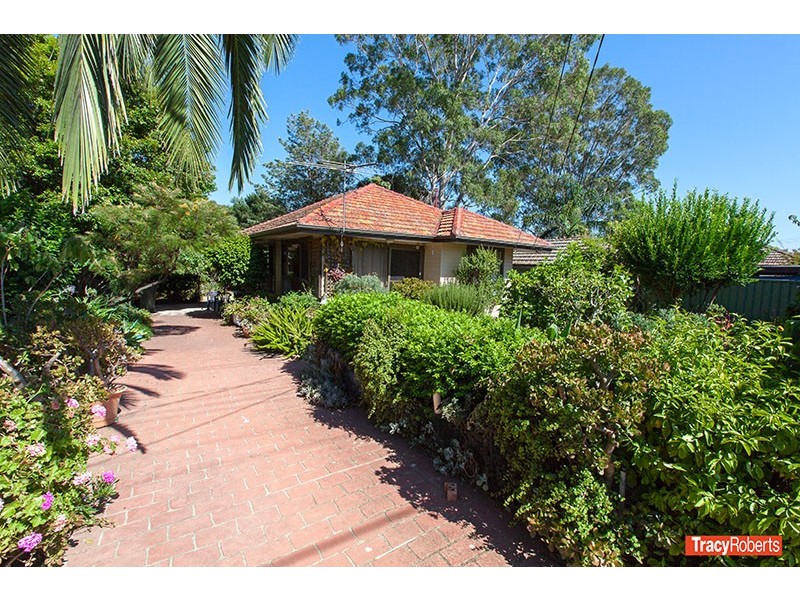 70 Bungaree Rd, Toongabbie NSW 2146