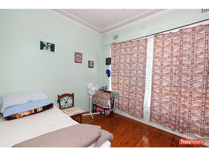 70 Bungaree Rd, Toongabbie NSW 2146