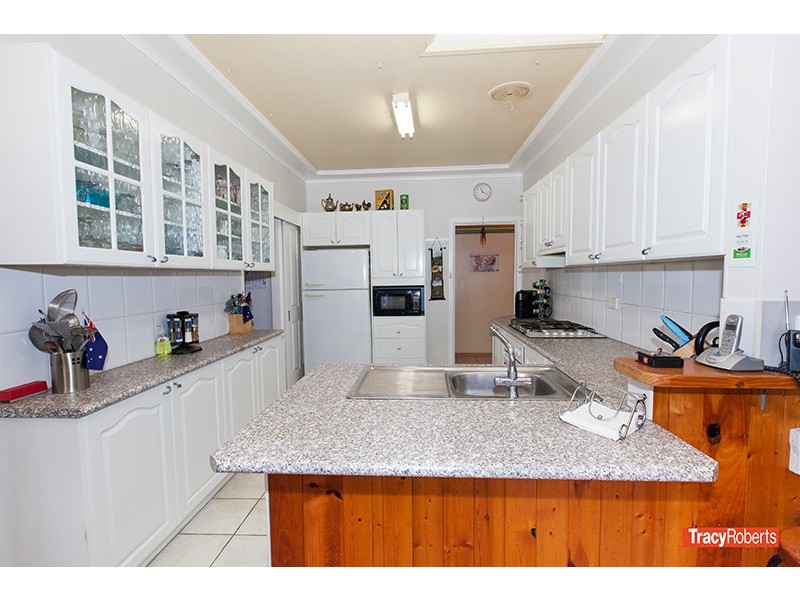 34 Camillo St, Pendle Hill NSW 2145
