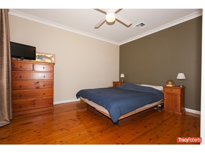109 Binalong Rd, Old Toongabbie NSW 2146