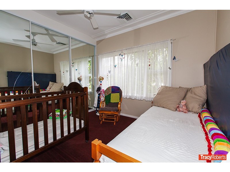 109 Binalong Rd, Old Toongabbie NSW 2146