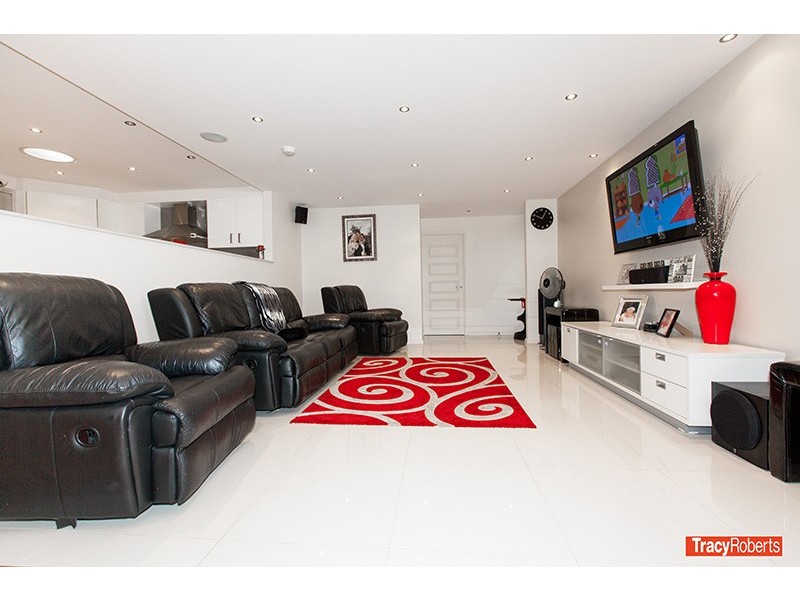 31 Favell St, Toongabbie NSW 2146