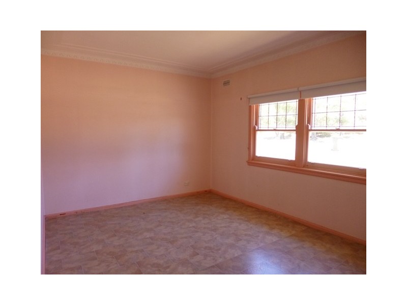 17 Carinya Road, Girraween NSW 2145