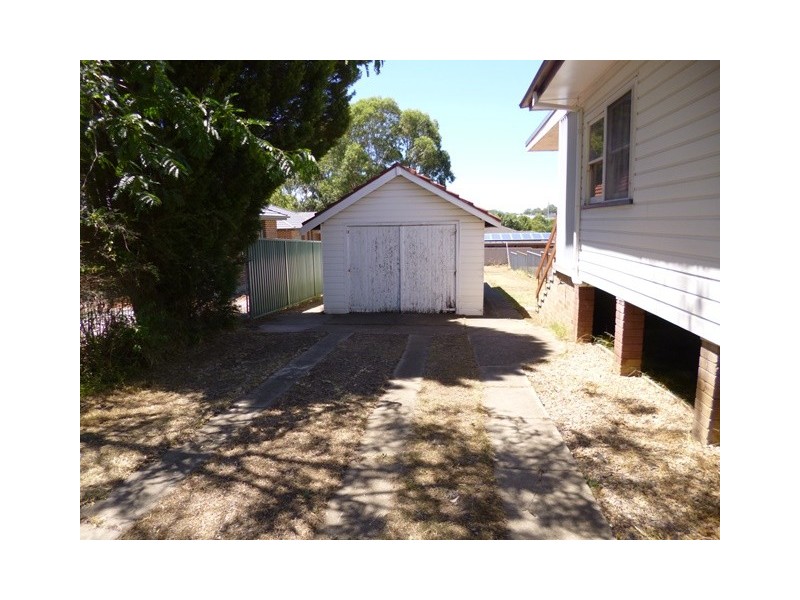 17 Carinya Road, Girraween NSW 2145
