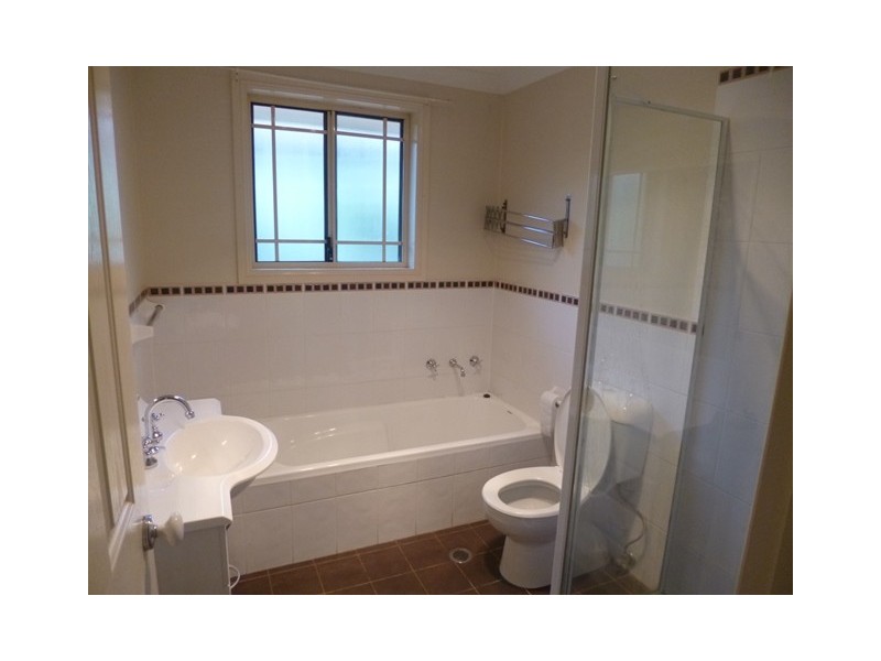 2a/77 Girraween Road, Girraween NSW 2145