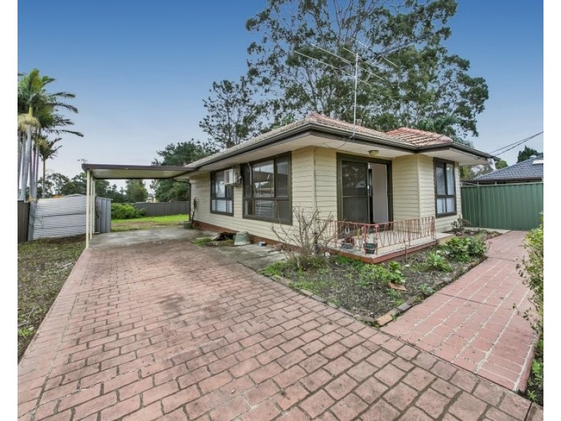 70 Bungaree Road, Pendle Hill NSW 2145