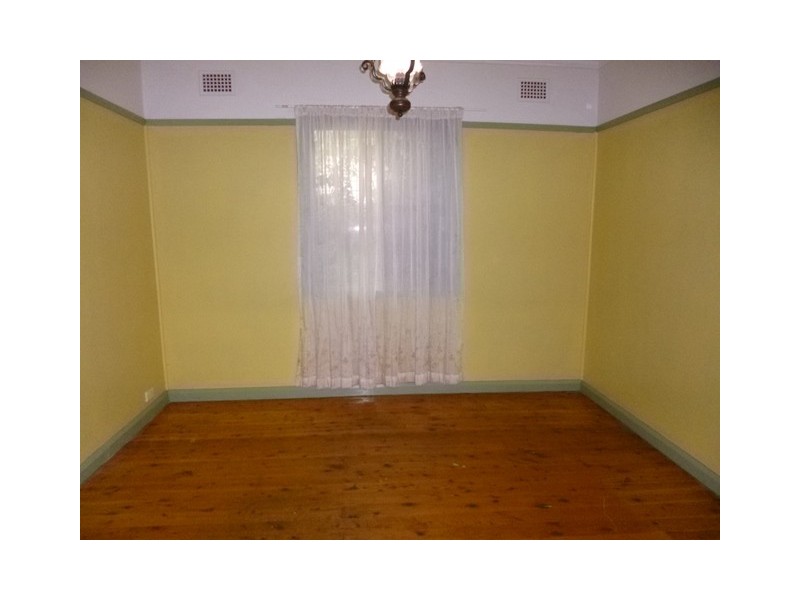 169 Burnett Street, Mays Hill NSW 2145