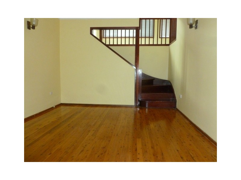 72 Vancouver Ave, Toongabbie NSW 2146