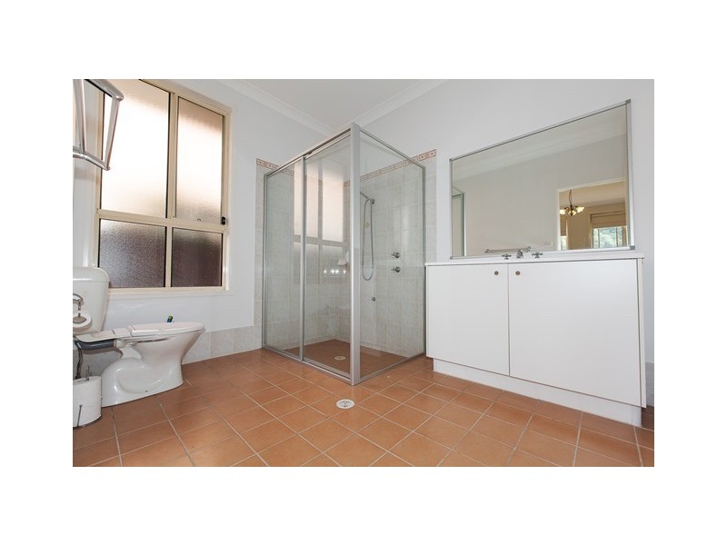 42 Bungaree Rd, Toongabbie NSW 2146