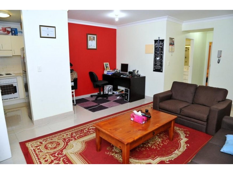 8/11-13 Oxford St, Blacktown NSW 2148