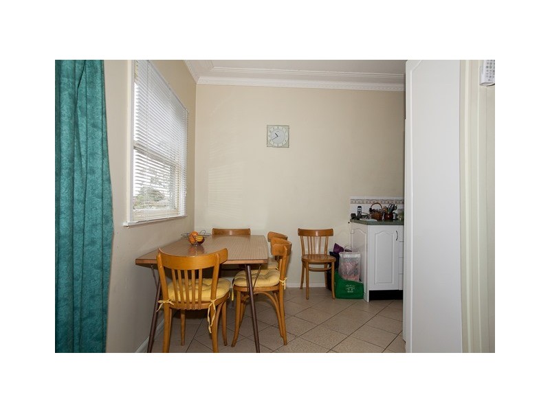 6 Flamingo Pl, Pendle Hill NSW 2145