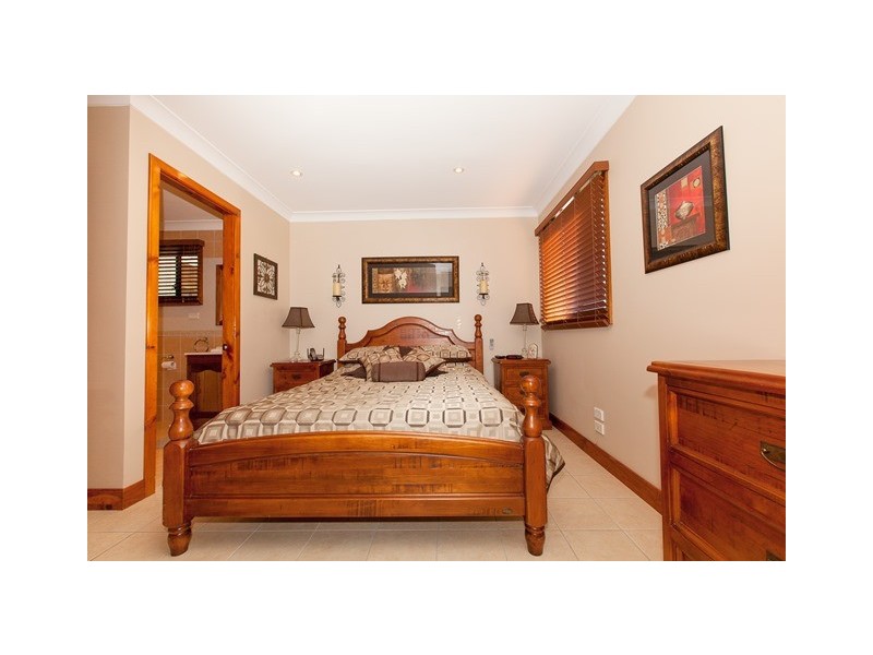 94 Cumberland Rd, Greystanes NSW 2145