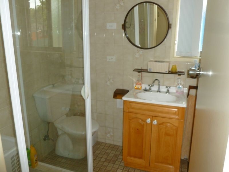 7 Macleay St, Greystanes NSW 2145