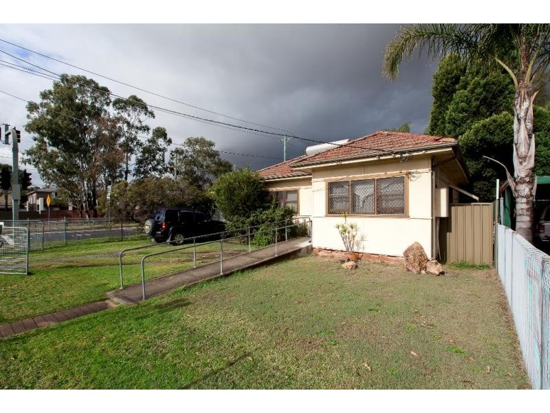 2 Wirralee St, South Wentworthville NSW 2145