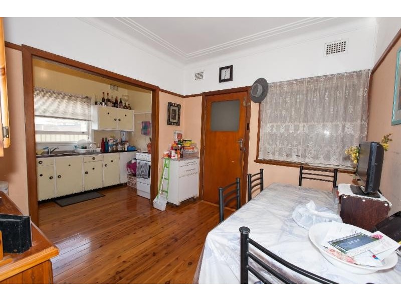 2 Wirralee St, South Wentworthville NSW 2145