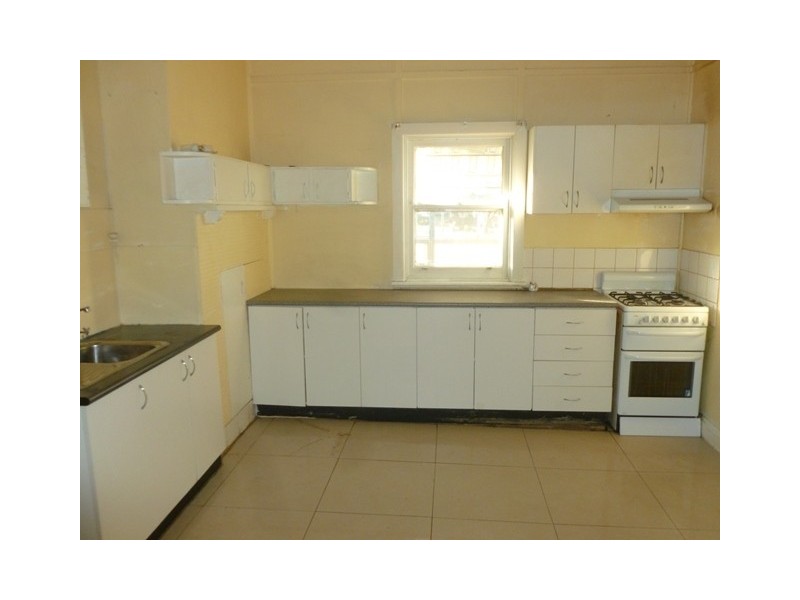 98 Bridge Rd, Westmead NSW 2145