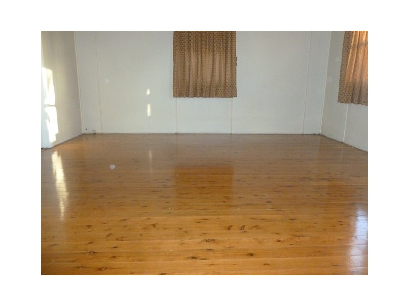 98 Bridge Rd, Westmead NSW 2145