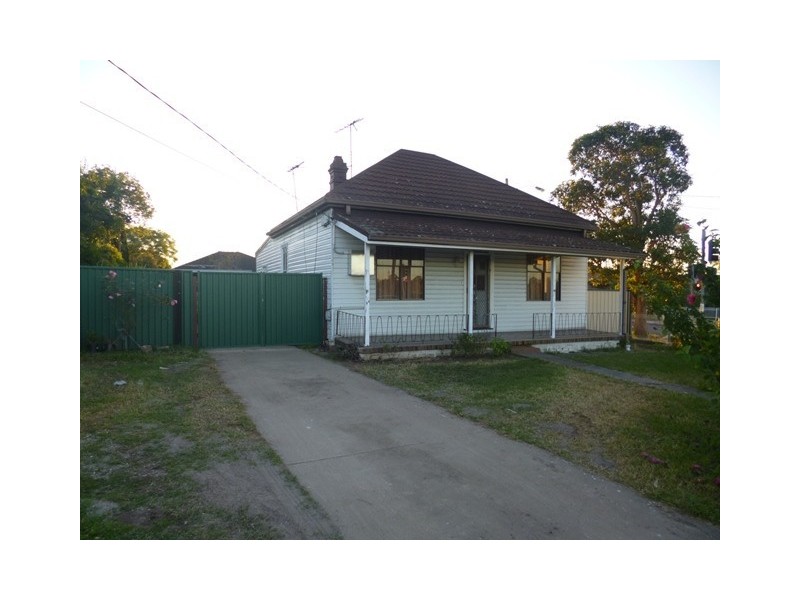 98 Bridge Rd, Westmead NSW 2145