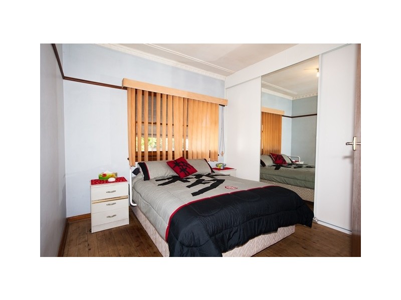 57 Cathcart St, Fairfield NSW 2165