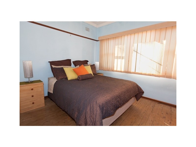 57 Cathcart St, Fairfield NSW 2165