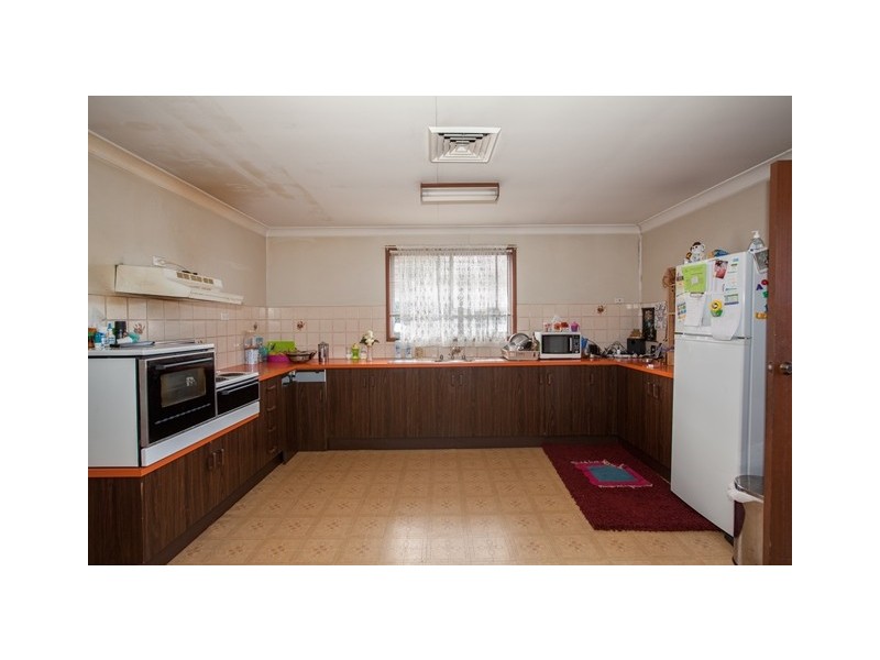 11 Casino Rd, Greystanes NSW 2145