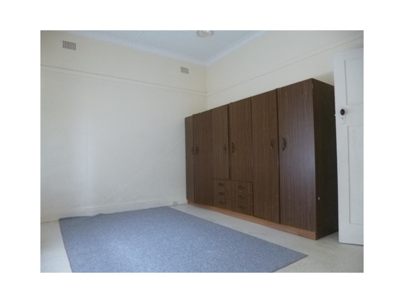 6 Fullagar Rd, Wentworthville NSW 2145