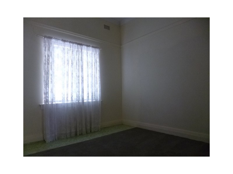 6 Fullagar Rd, Wentworthville NSW 2145