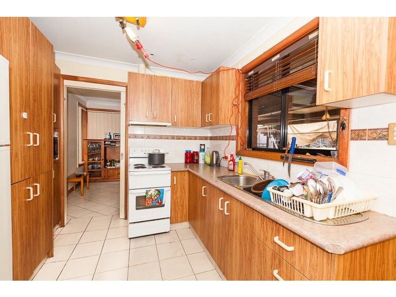 12 Orleans Cres, Toongabbie NSW 2146