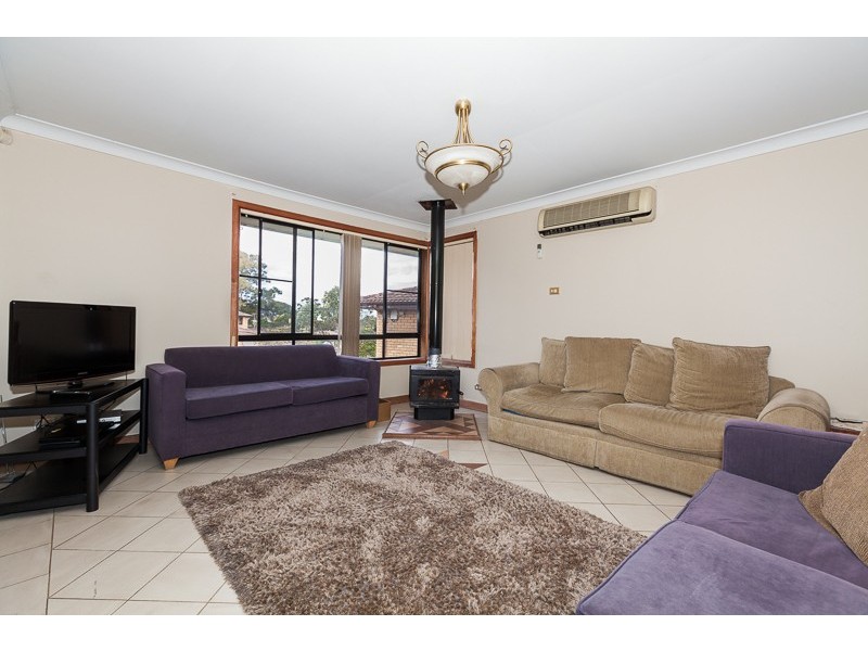 12 Orleans Cres, Toongabbie NSW 2146