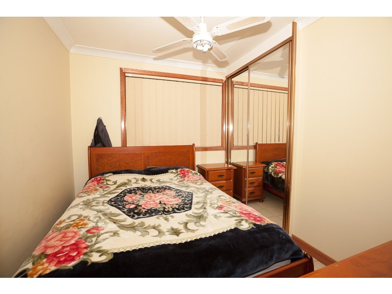 12 Orleans Cres, Toongabbie NSW 2146