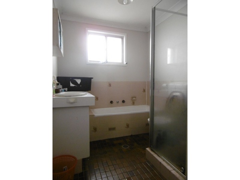 124 Best Rd, Seven Hills NSW 2147