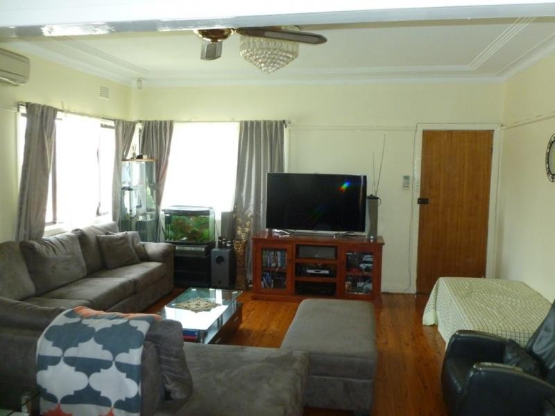 1 Craddock St, Wentworthville NSW 2145