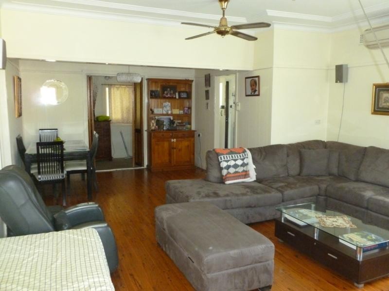 1 Craddock St, Wentworthville NSW 2145