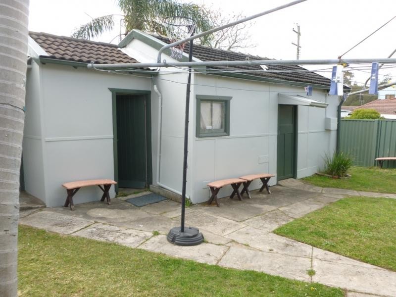 1 Craddock St, Wentworthville NSW 2145