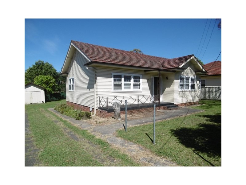 215 Targo Road, Girraween NSW 2145