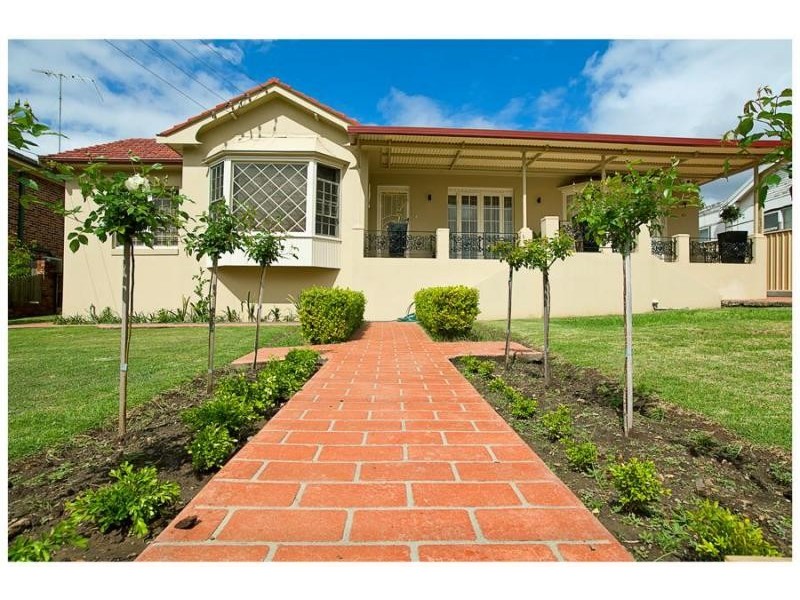 80 Moxhams Rd, Winston Hills NSW 2153