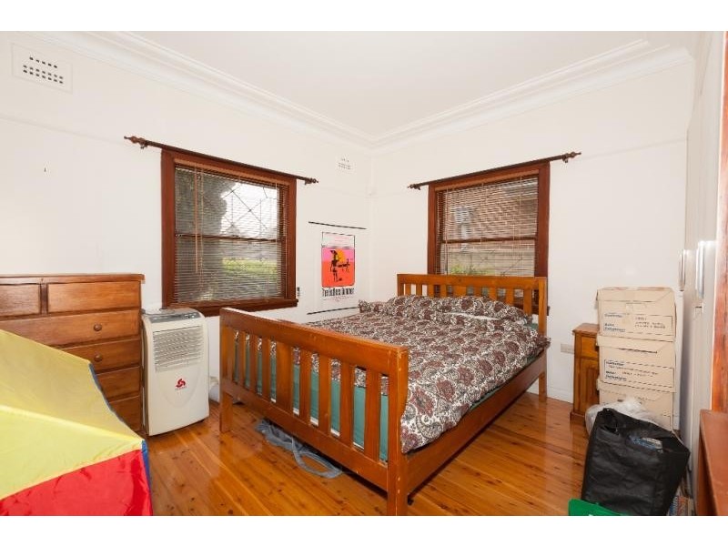 84 Centenary Rd, South Wentworthville NSW 2145