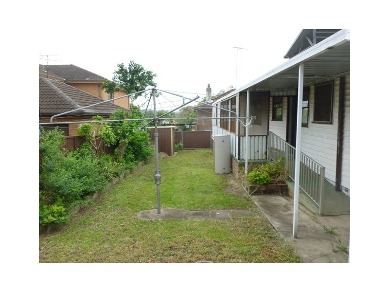 77 Garfield St, Wentworthville NSW 2145