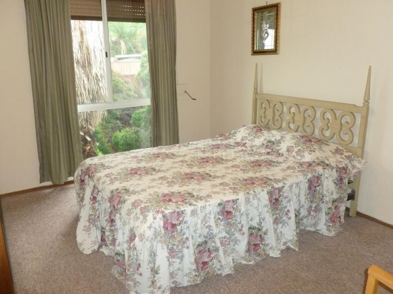 6 Canna Pl, Quakers Hill NSW 2763