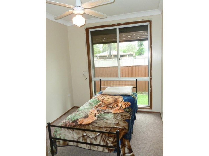 6 Canna Pl, Quakers Hill NSW 2763