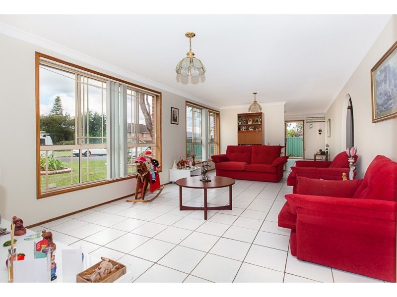 13 Bijiji Street, Pendle Hill NSW 2145