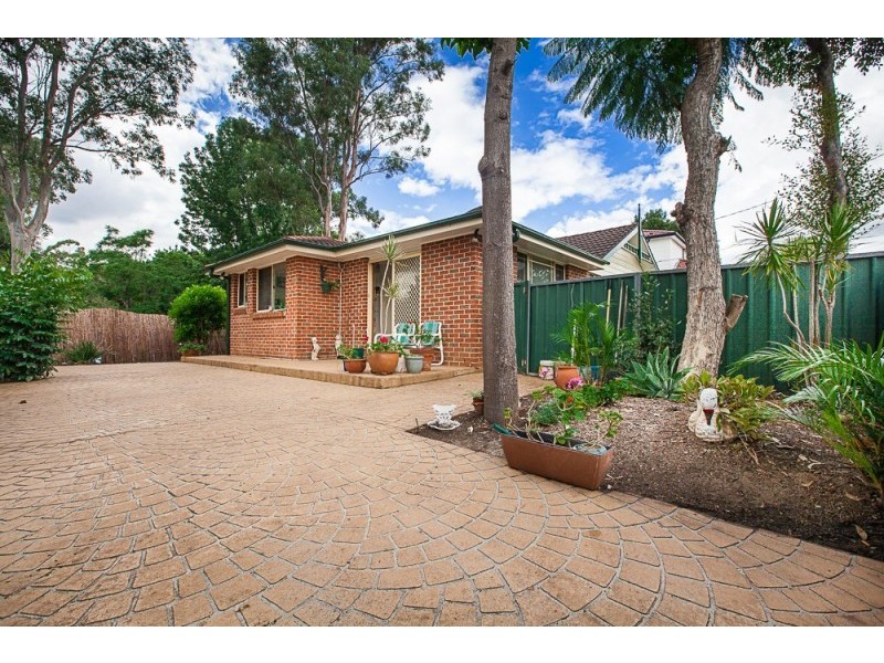 13 Bijiji Street, Pendle Hill NSW 2145